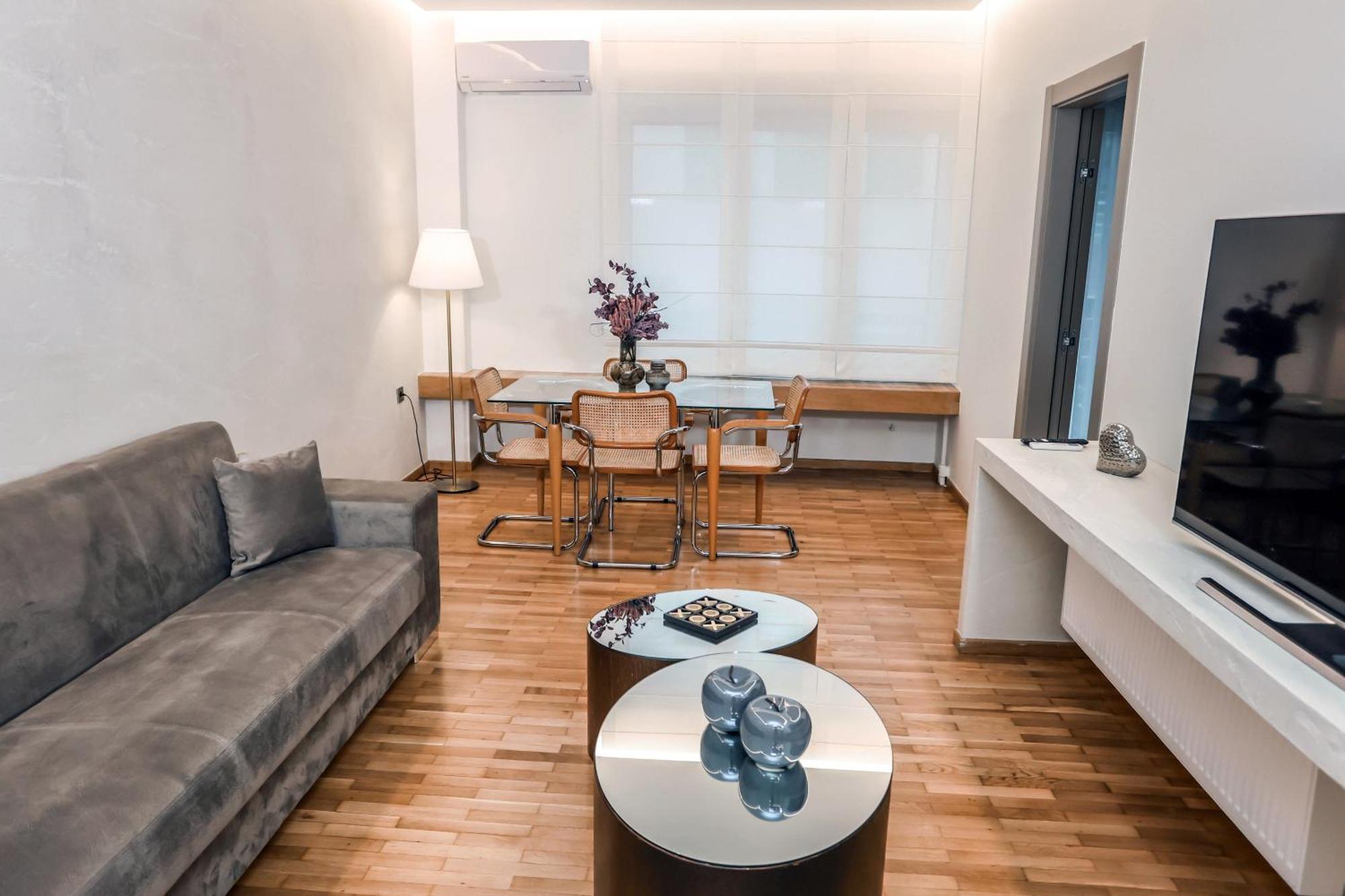 Elektra'S Apartment#2 1St Fl, Διαμέρισμα Στο Κέντρο Της Λάρισας Με Δωρεάν Parking Exterior photo